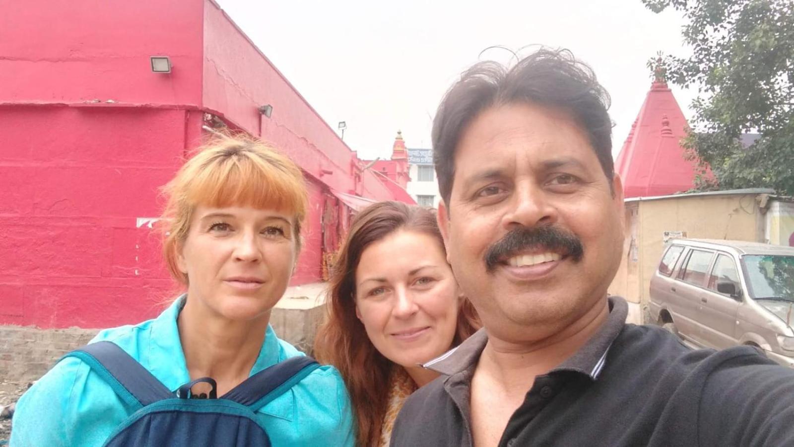 Varuna Palace-Fully Vaccinated Staff Varanasi Eksteriør billede